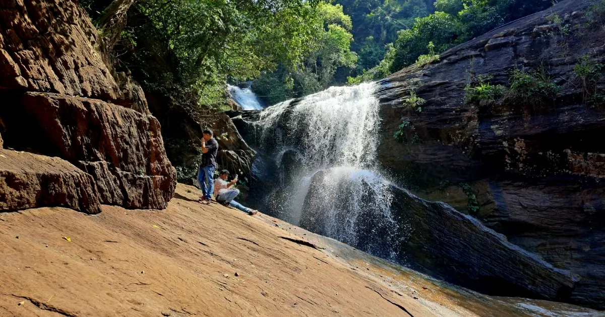 Rani Duduma Waterfall